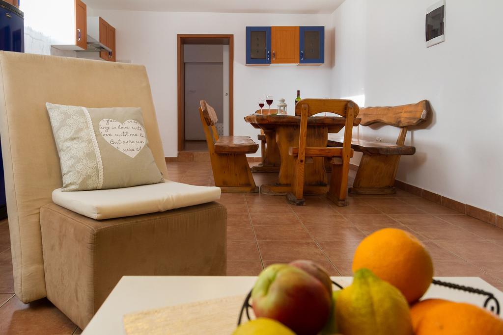Apartmani Maksan باكوشتاني المظهر الخارجي الصورة