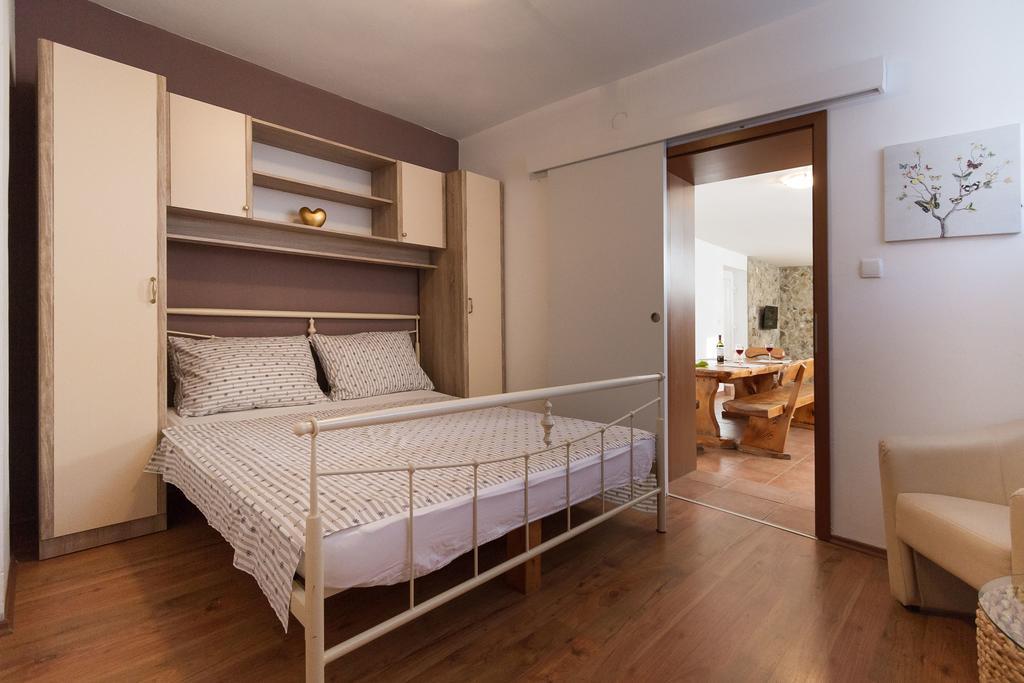 Apartmani Maksan باكوشتاني المظهر الخارجي الصورة