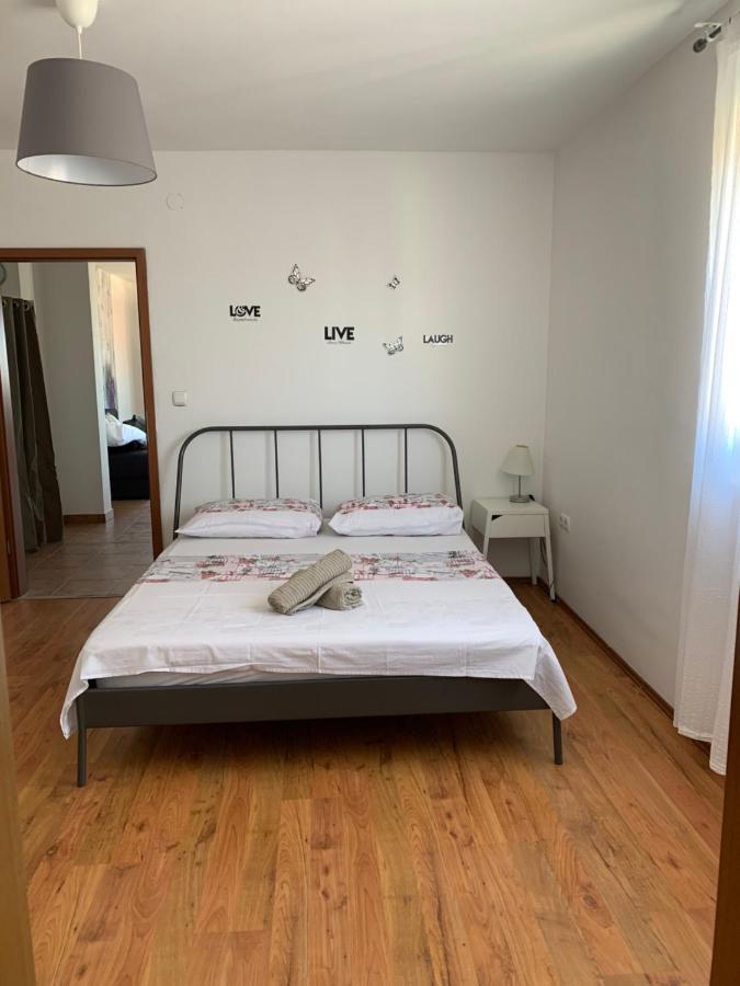 Apartmani Maksan باكوشتاني المظهر الخارجي الصورة